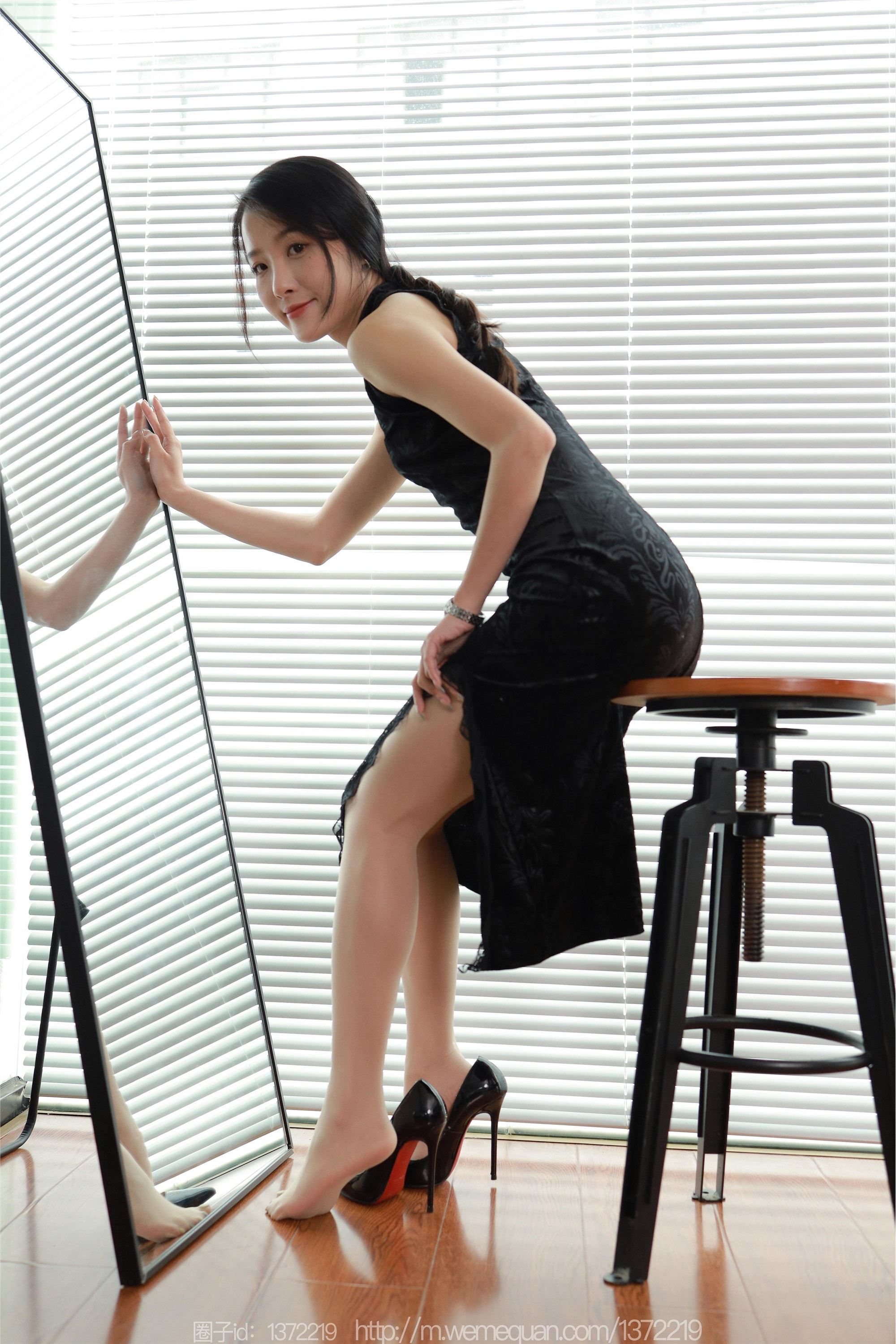 IESS异思趣向  2023.03.26 丝享家 1402 婉萍《旗袍俏佳人》